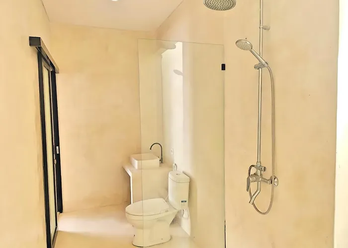 Villa Newly 2br Leora With Pool, Wi-fi