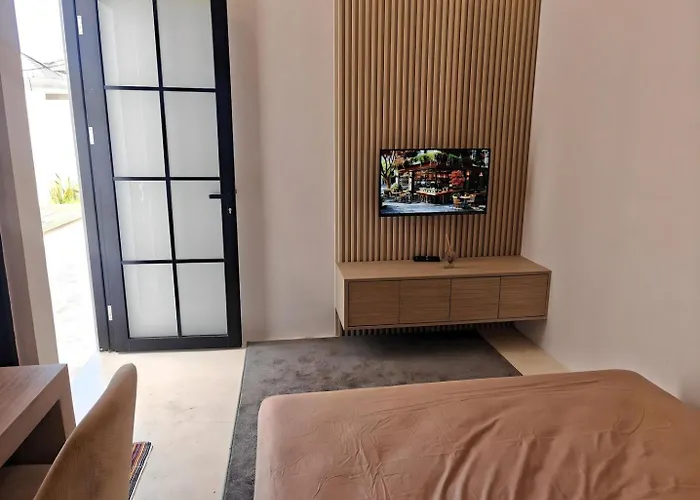 Newly 2br Leora With Pool, Wi-fi Villa