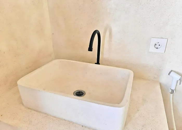 Villa Newly 2br Leora With Pool, Wi-fi
